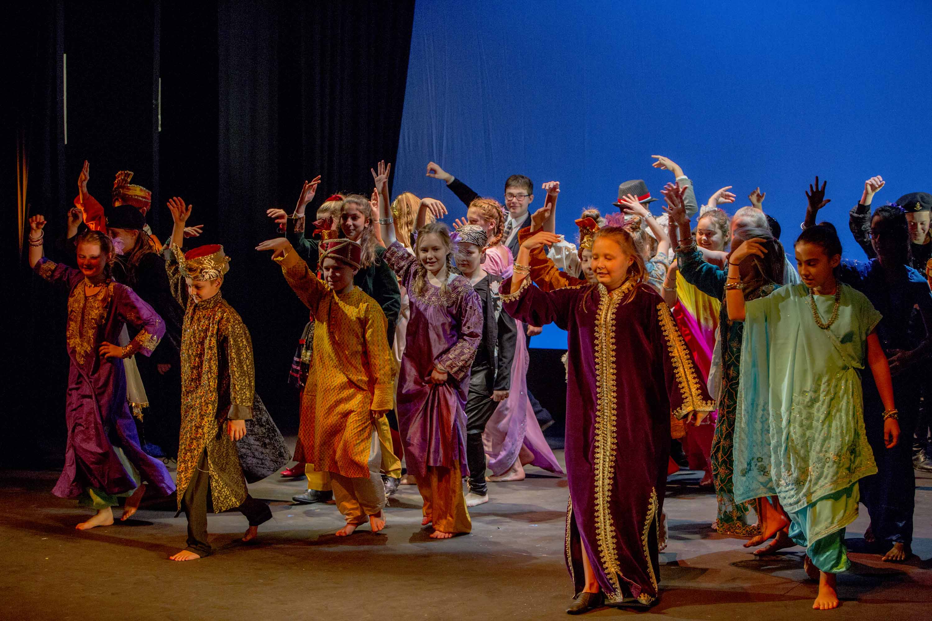 Cobham Theatre (Nov 2017)